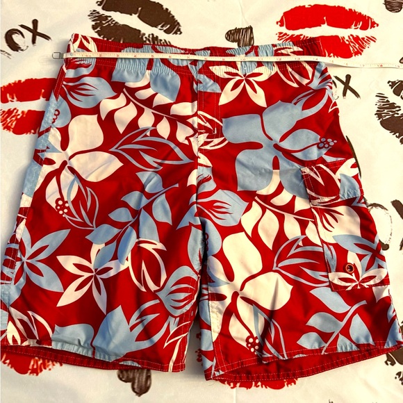 Swim trunks size medium 8/10 - Picture 1 of 4
